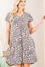 Load image into Gallery viewer, EVERYONE&#39;S LEOPARD DRESS
