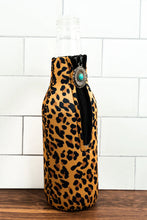 Load image into Gallery viewer, ZIP-UP BOTTLE SLEEVE KOOZIE
