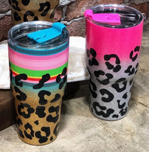 Load image into Gallery viewer, Insulated Cups 30oz
