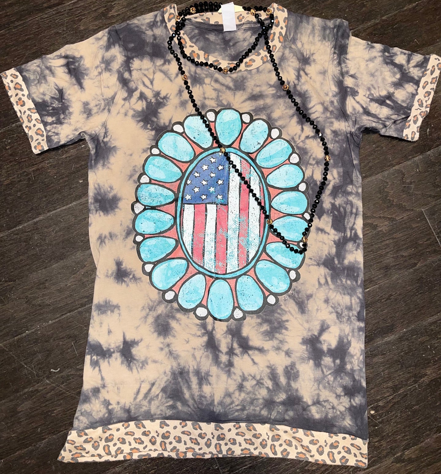 SASSY FLAG TEE